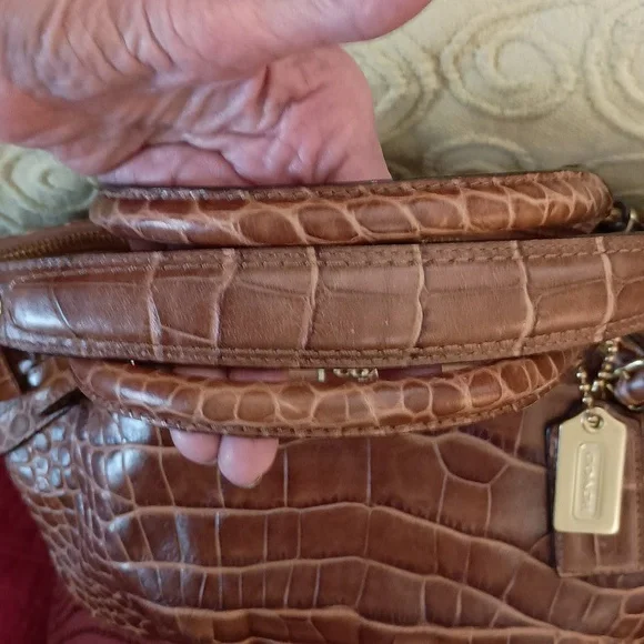 COACH Ashley Cognac Croc - Picture 4 of 9
